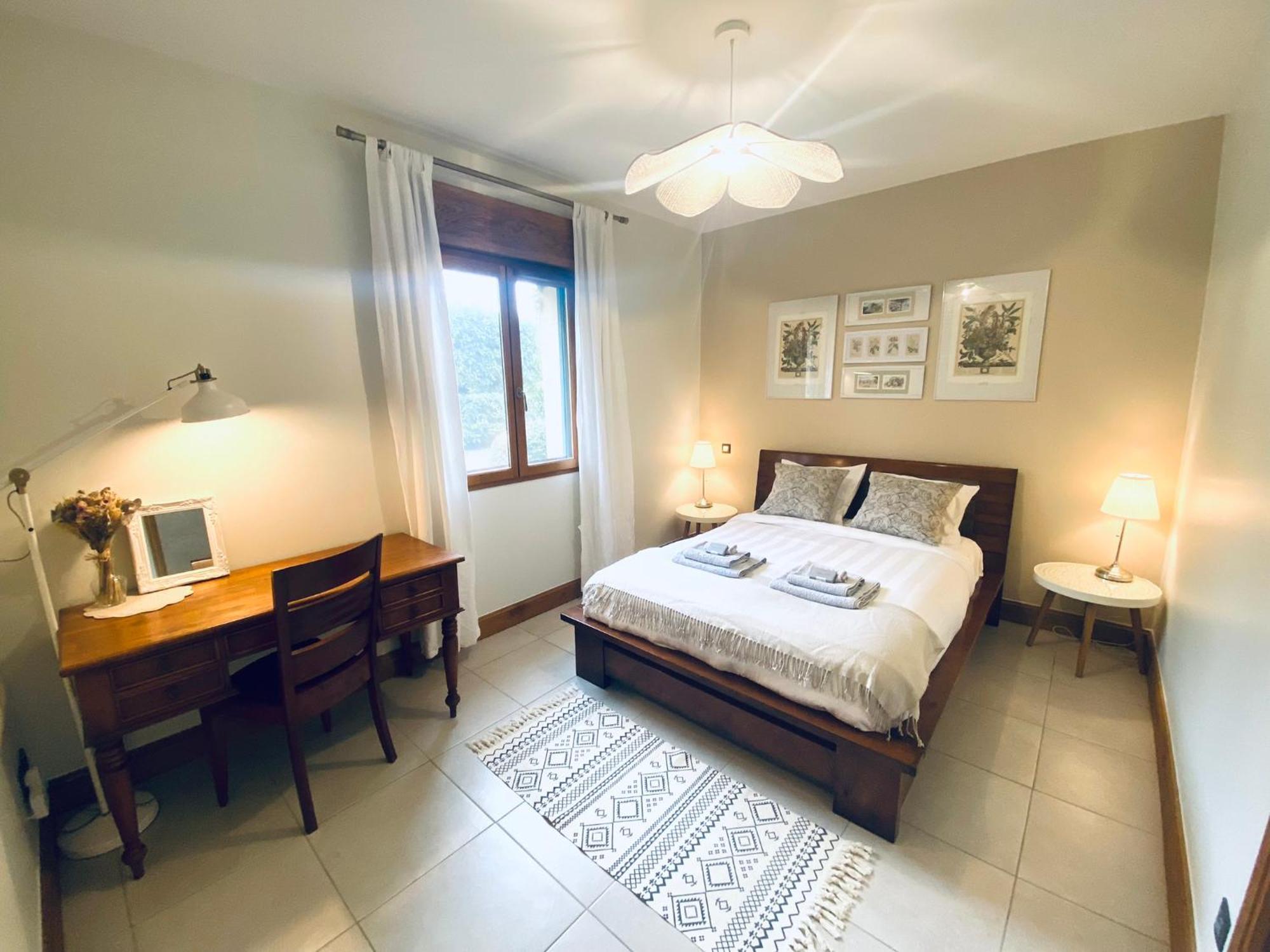 Le Hibou Heureux Bed & Breakfast Bezenac Exterior photo